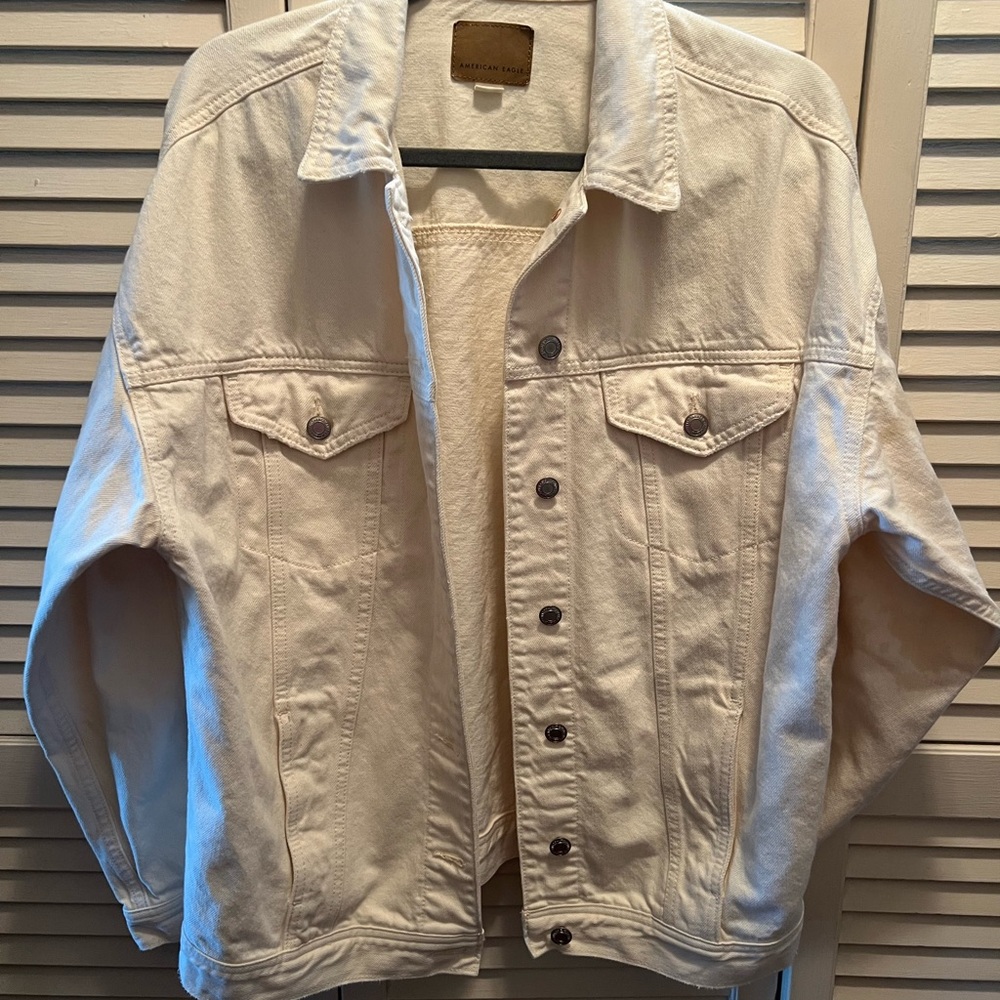 American Eagle Outfitters Men's Off-White Denim Jacket